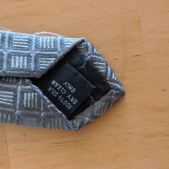 Silk neck tie - Picture 3 of 4